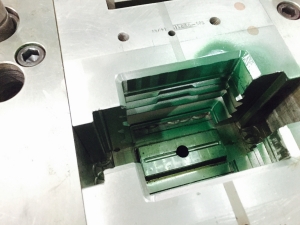 防塵罩模具F8932-3，防塵罩塑膠模具